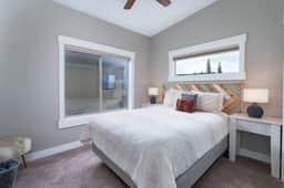 4BR Townhouse with Hot Tub, Fireplace & Views