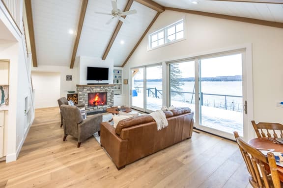 M6 Torch Lake